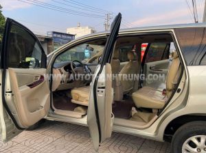 Xe Toyota Innova G 2006