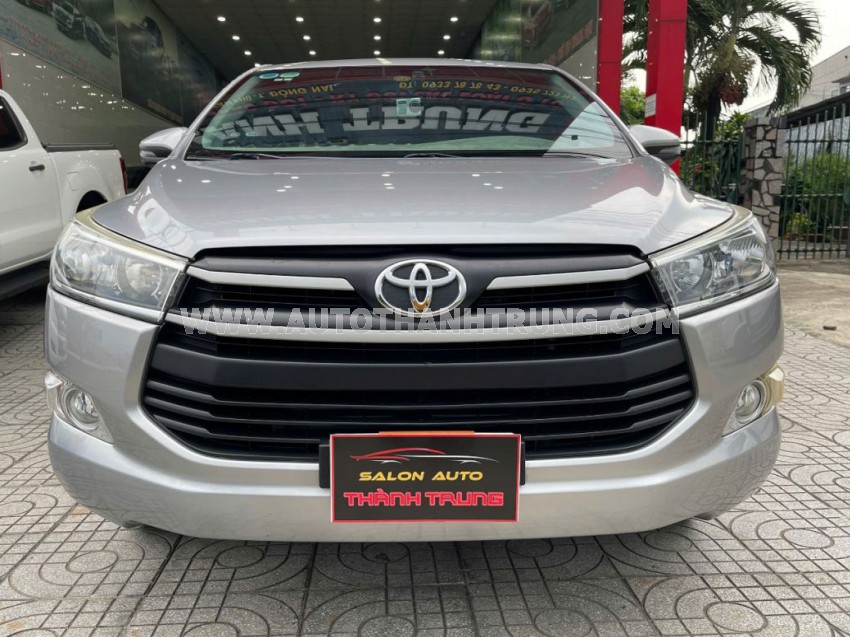 Toyota Innova 2.0E
