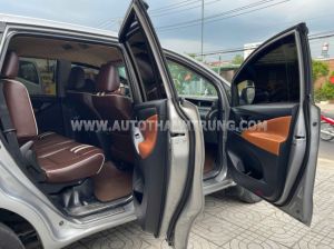 Xe Toyota Innova 2.0E 2018
