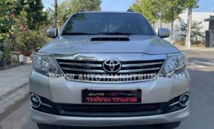 Xe Toyota Fortuner 2.5G 2015