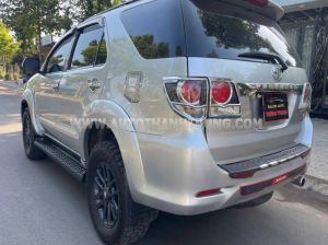 Xe Toyota Fortuner 2.5G 2015