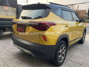 Xe Kia Seltos Deluxe 1.4 AT 2021