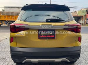 Xe Kia Seltos Deluxe 1.4 AT 2021