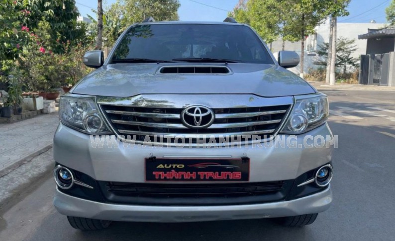 Toyota Fortuner 2.5G 2015