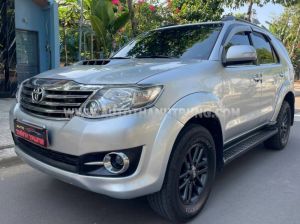 Xe Toyota Fortuner 2.5G 2015