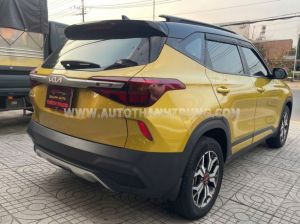 Xe Kia Seltos Deluxe 1.4 AT 2021