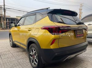 Xe Kia Seltos Deluxe 1.4 AT 2021