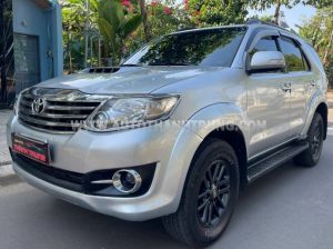 Xe Toyota Fortuner 2.5G 2015