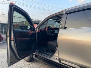 Xe Toyota Fortuner 2.4G 4x2 MT 2017