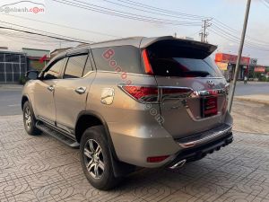 Xe Toyota Fortuner 2.4G 4x2 MT 2017